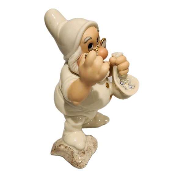 Lenox, Snow White Collection | Replacements, Ltd Lenox Disney Showcase Collection Doc\'s Discovery Snow White Dwarf Figurine